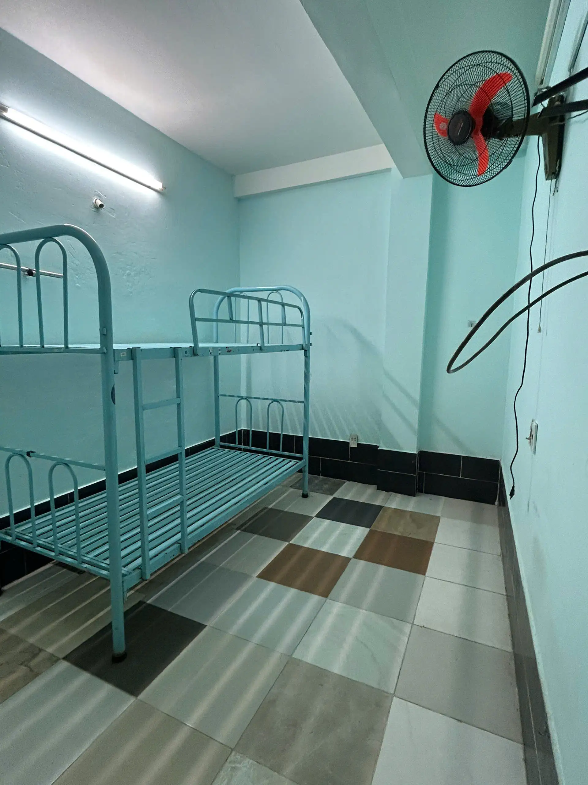kế 2123 Hồng Lạc